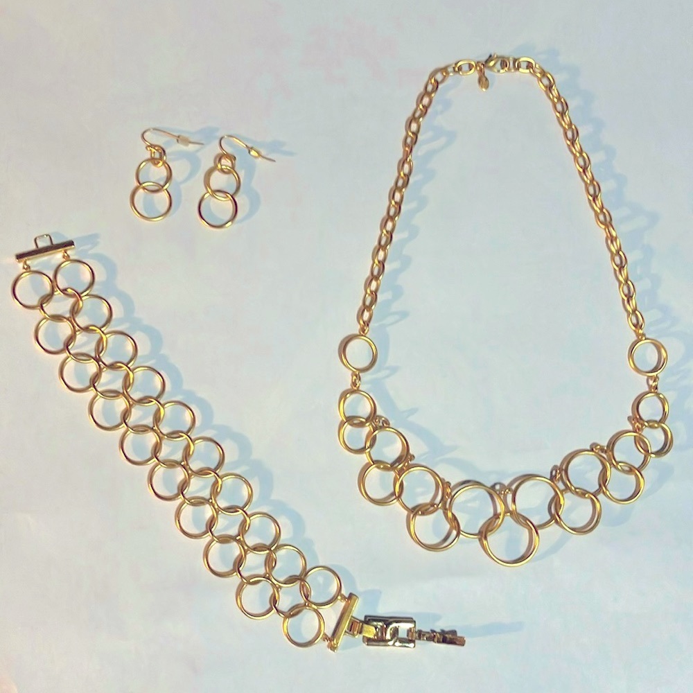 🎭Necklace / bracelet / earrings🏆